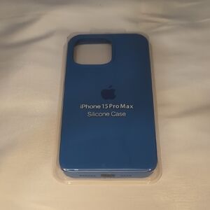 Apple iPhone 15 Pro Max Silicone Cover - Deep Blue